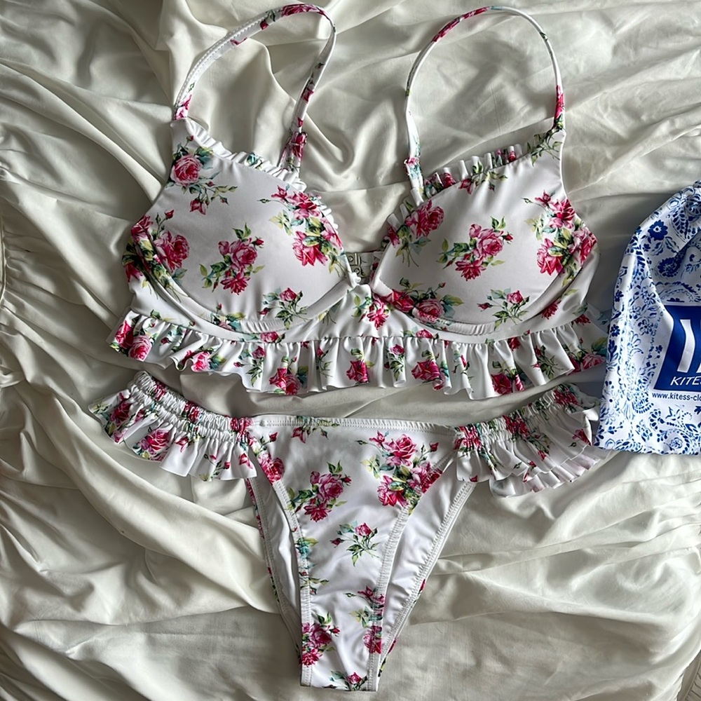 NWOT Kitess Bikini 👙 - Picture 4 of 11